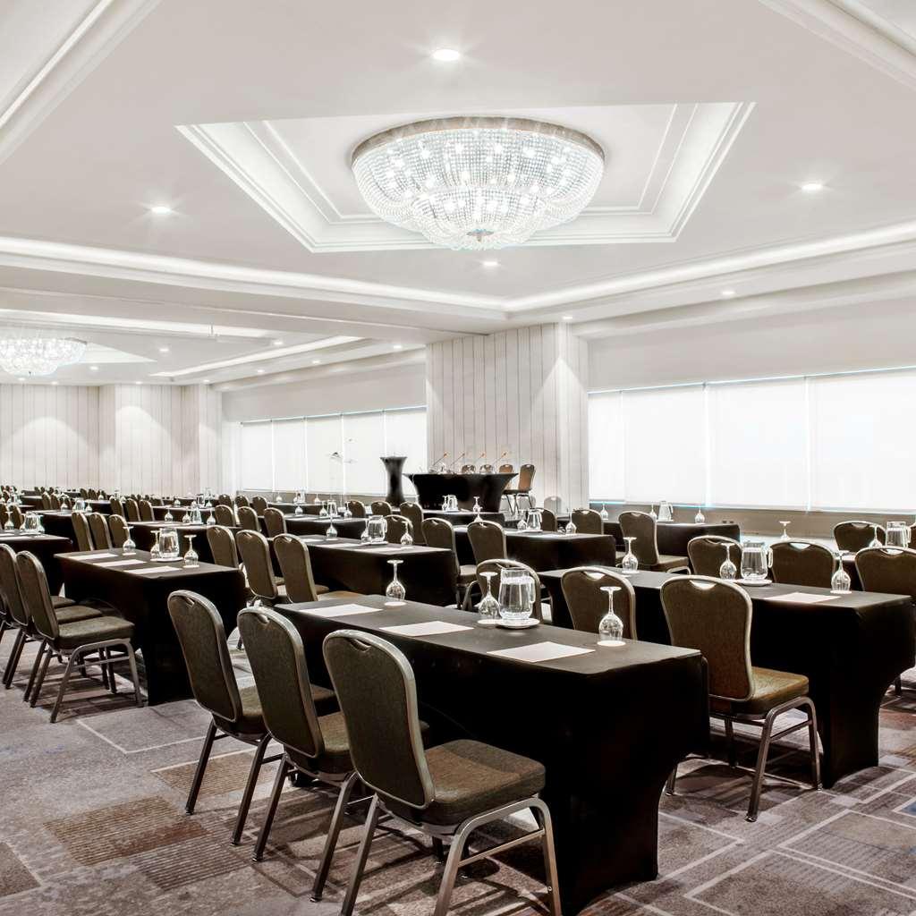 Hotel Plaza Santiago Instalações foto